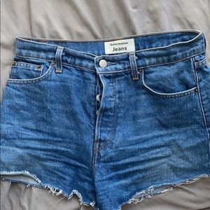 REFORMATION HIGH WAISTED SHORTS.